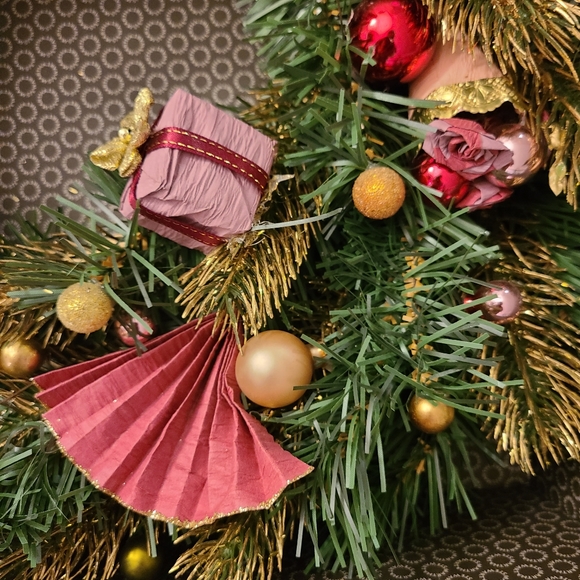 Wreath Martha Stewart Lustous Finery Collection 38"round x 4" thick - Picture 8 of 8